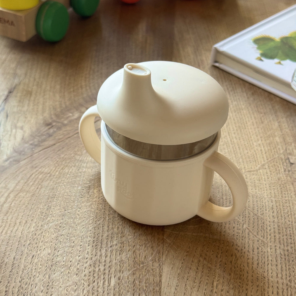 RVS Kinderbeker met Siliconen Omhulsel – 220 ml – Antislip – Beige